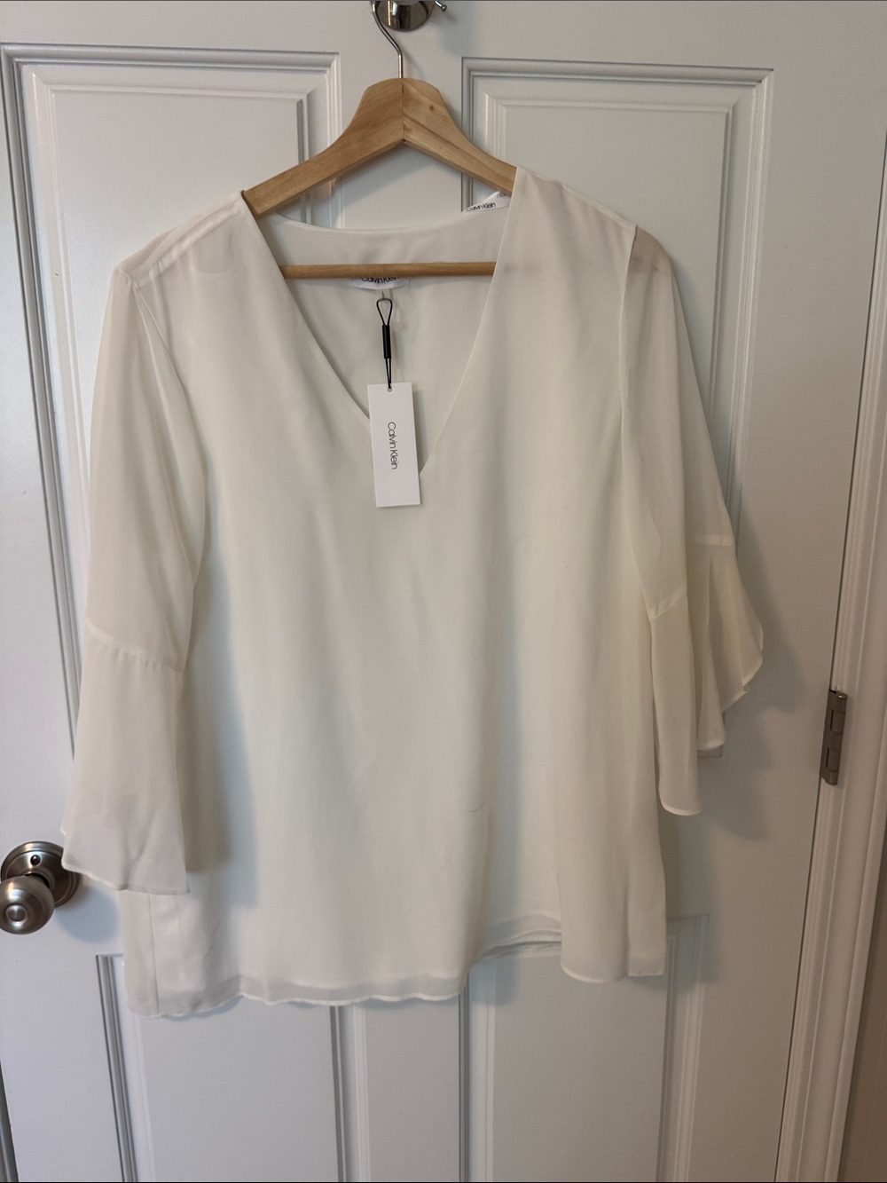 NWT Calvin Klein White V-Neck Bell Sleeve Blouse
